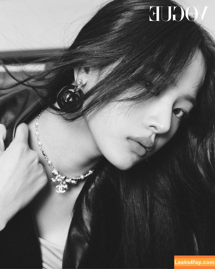 WomenK-pop /  leaked photo photo #2961