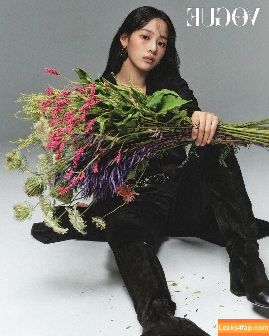 WomenK-pop /  leaked photo photo #2964