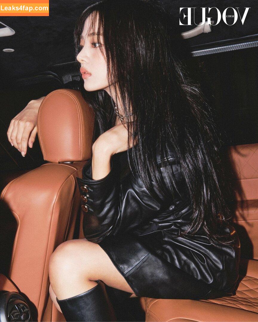 WomenK-pop /  leaked photo photo #2965