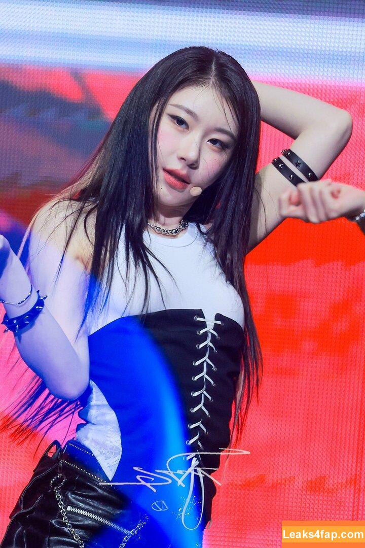 WomenK-pop /  leaked photo photo #2993