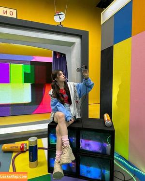 WomenK-pop photo #2198