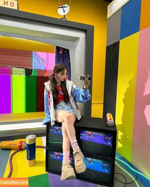 WomenK-pop photo #2199