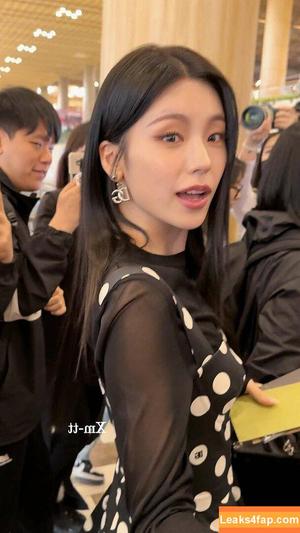 WomenK-pop photo #2203