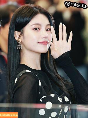 WomenK-pop photo #2204