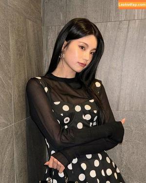 WomenK-pop photo #2208