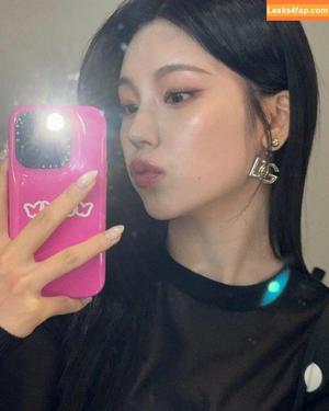 WomenK-pop photo #2214