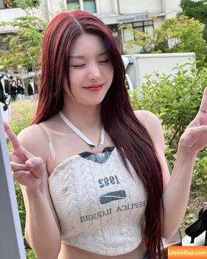 WomenK-pop photo #2219