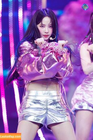 WomenK-pop photo #2234