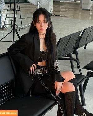 WomenK-pop photo #2249