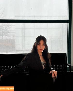 WomenK-pop photo #2250