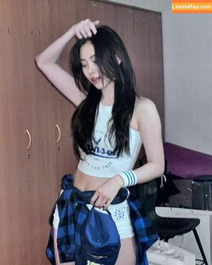 WomenK-pop photo #2291