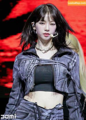 WomenK-pop photo #2295