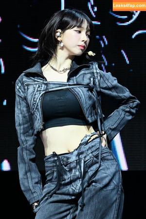 WomenK-pop photo #2299