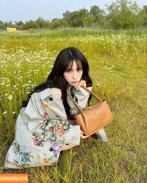 WomenK-pop photo #2444