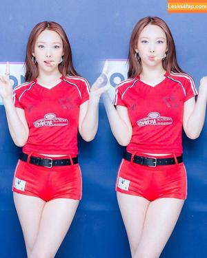 WomenK-pop photo #2485