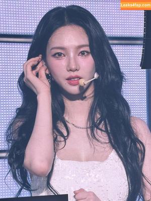 WomenK-pop photo #2533