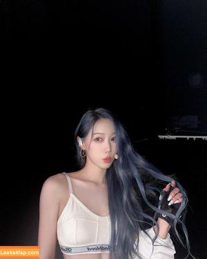 WomenK-pop photo #2599