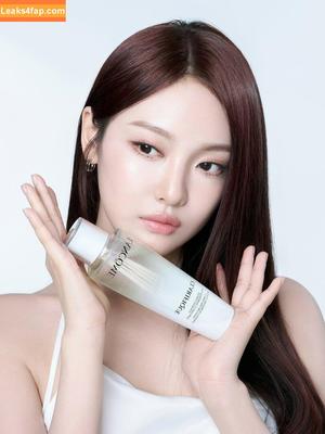 WomenK-pop photo #2663