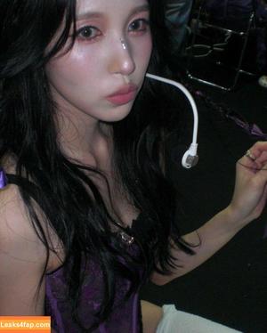 WomenK-pop photo #2877