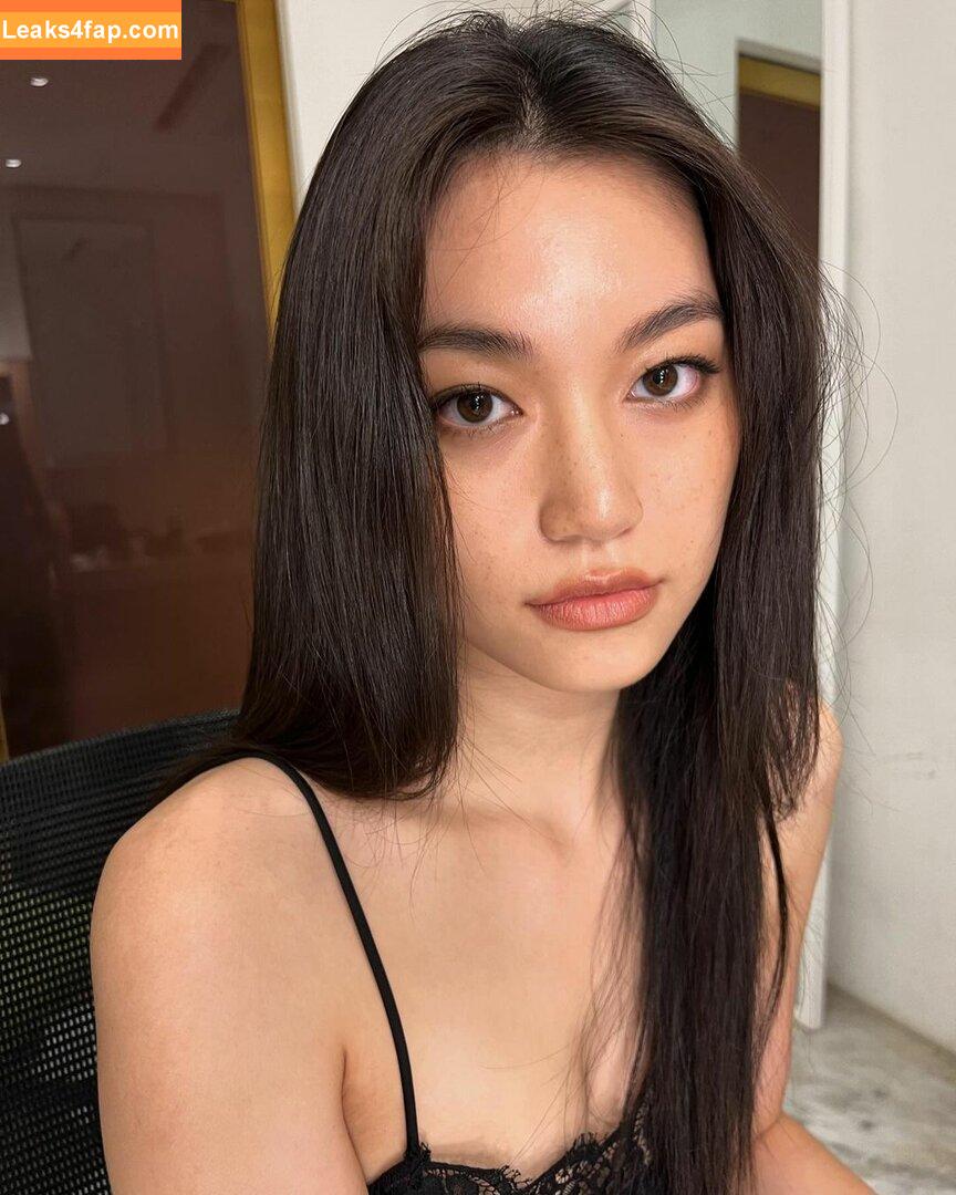 WomenK-pop /  leaked photo photo #3091