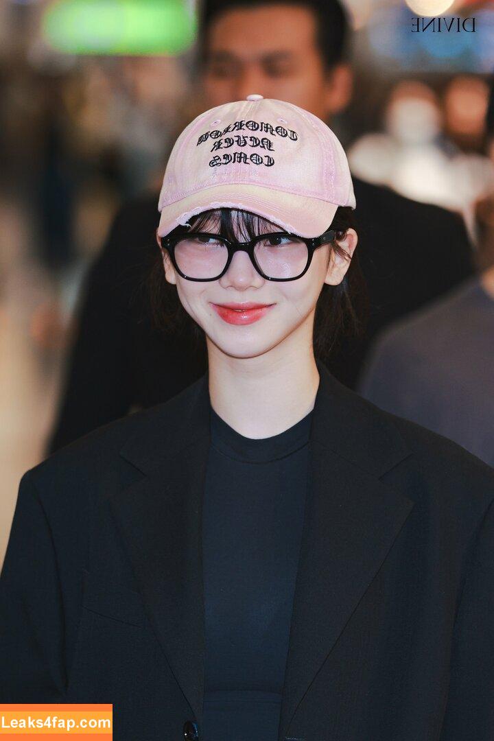 WomenK-pop /  leaked photo photo #3100