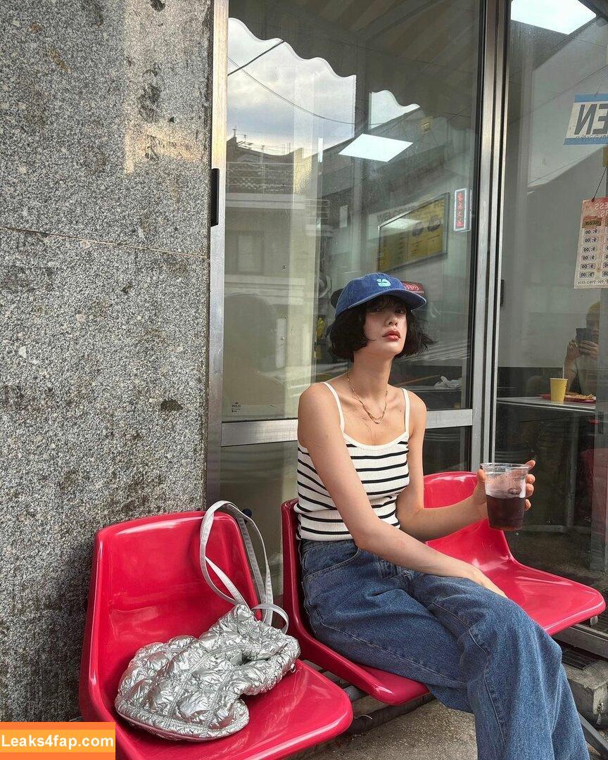 WomenK-pop /  leaked photo photo #3115