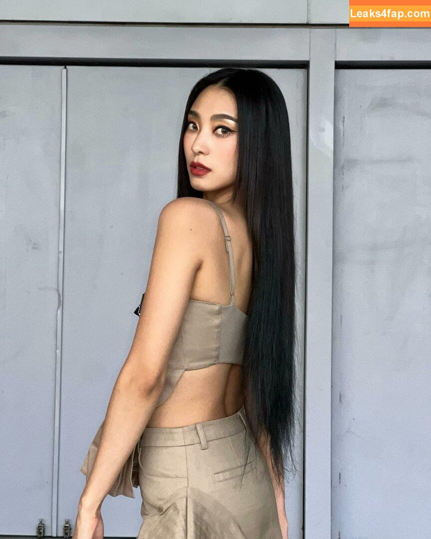 WomenK-pop /  leaked photo photo #3125