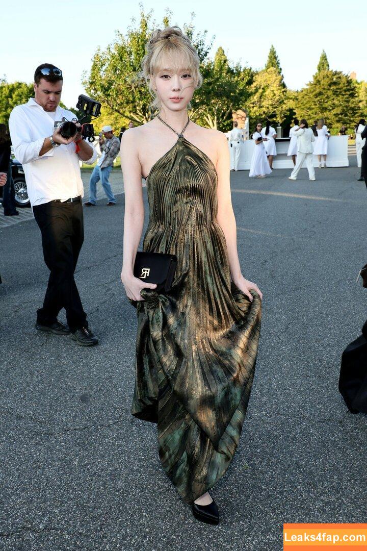 WomenK-pop /  leaked photo photo #3137