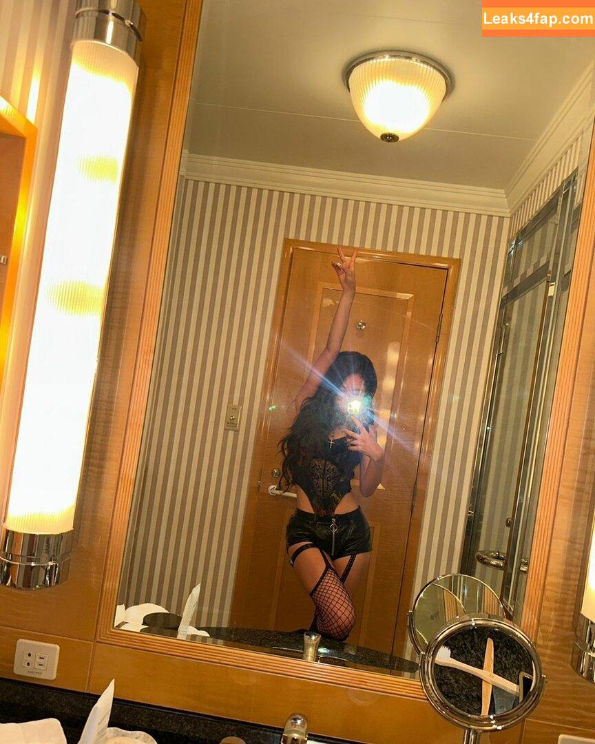 WomenK-pop /  leaked photo photo #3140