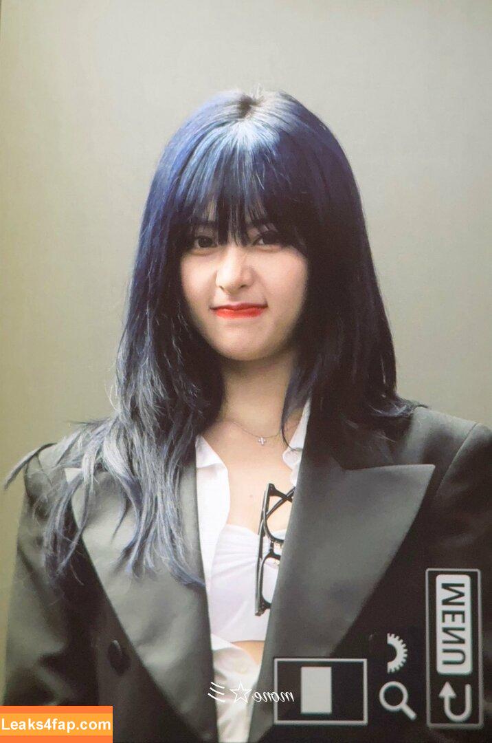 WomenK-pop /  leaked photo photo #3173