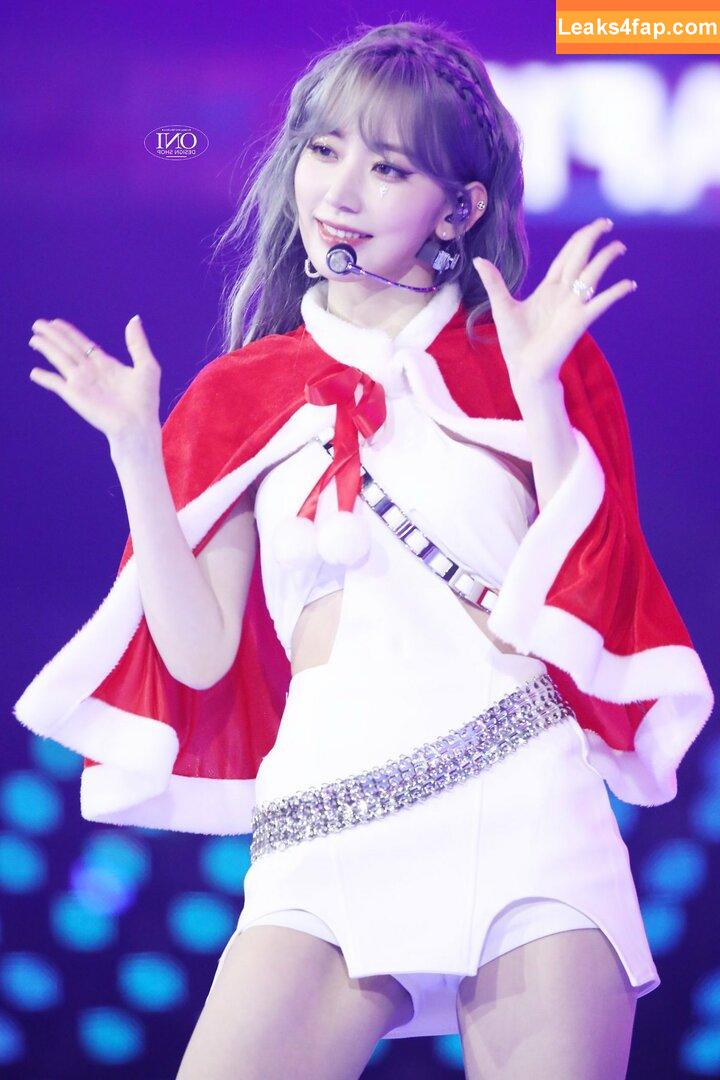 WomenK-pop /  leaked photo photo #3204