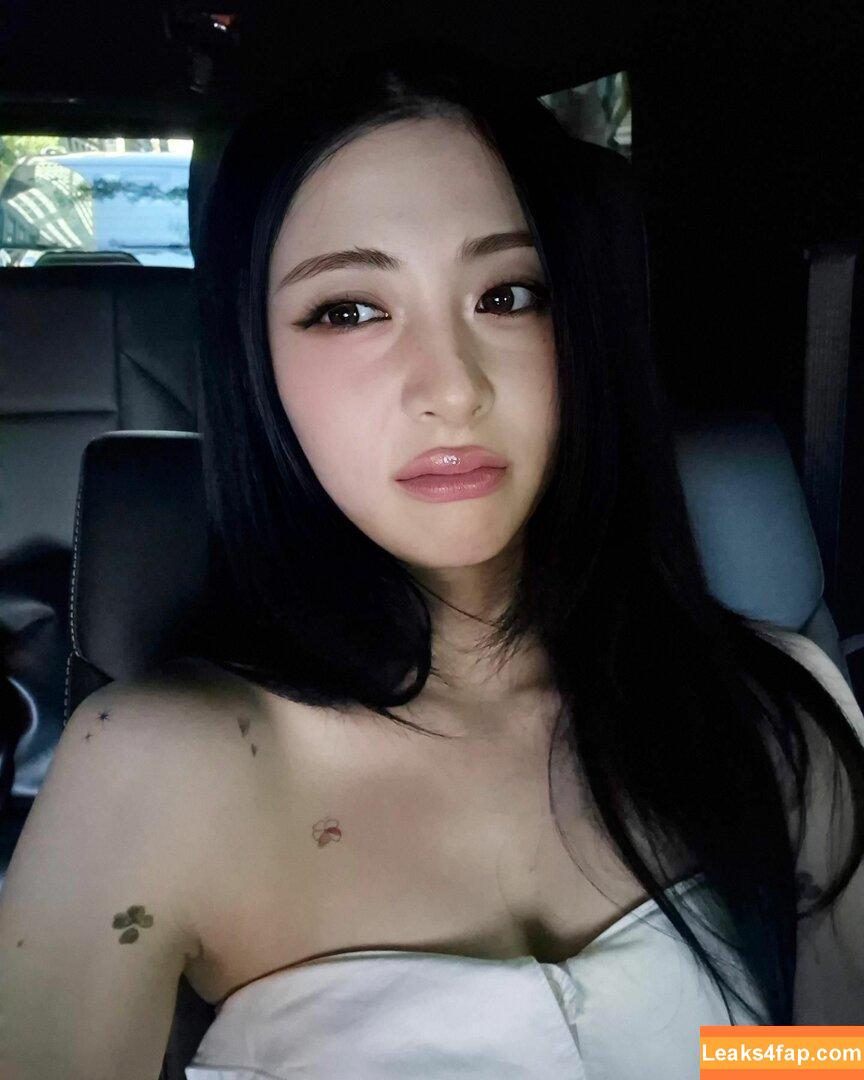 WomenK-pop /  leaked photo photo #3209