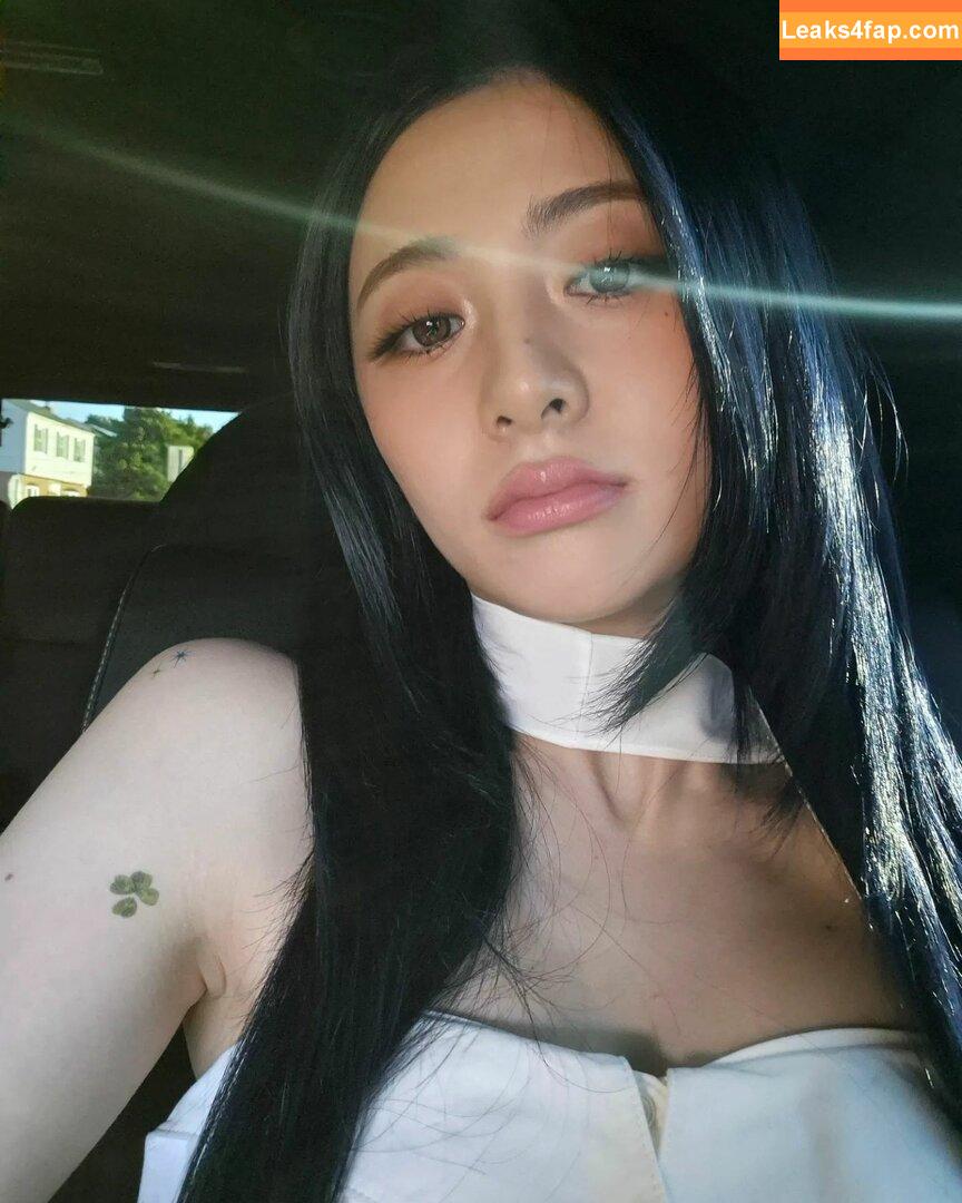 WomenK-pop /  leaked photo photo #3212