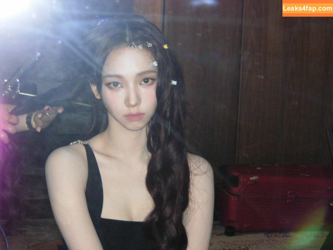 WomenK-pop /  leaked photo photo #3226