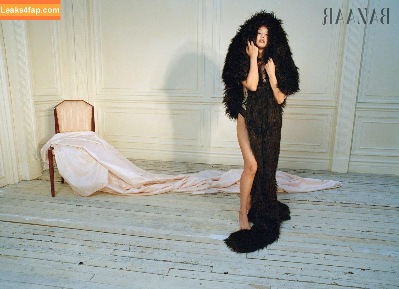 WomenK-pop /  leaked photo photo #3233