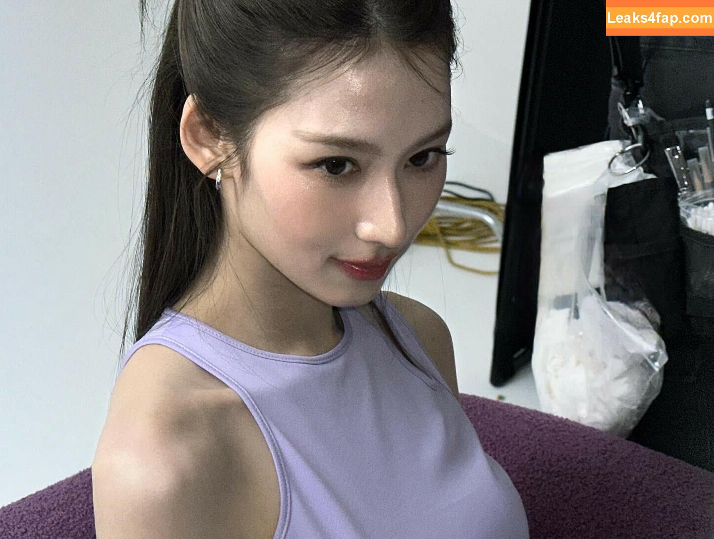 WomenK-pop /  leaked photo photo #3243