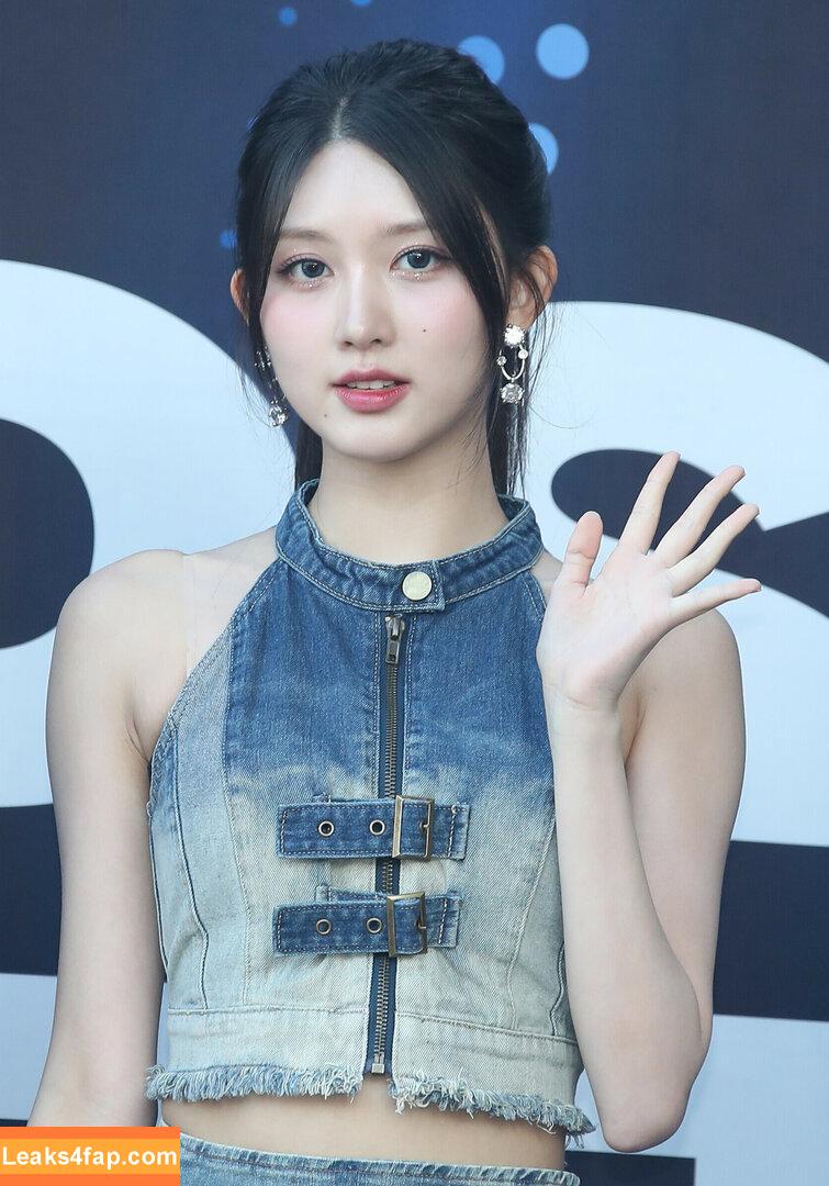 WomenK-pop /  leaked photo photo #3263