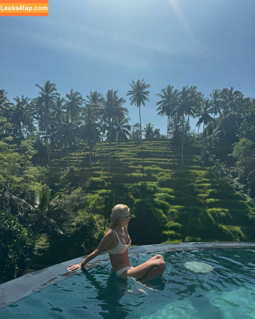 WomenK-pop /  leaked photo photo #3294