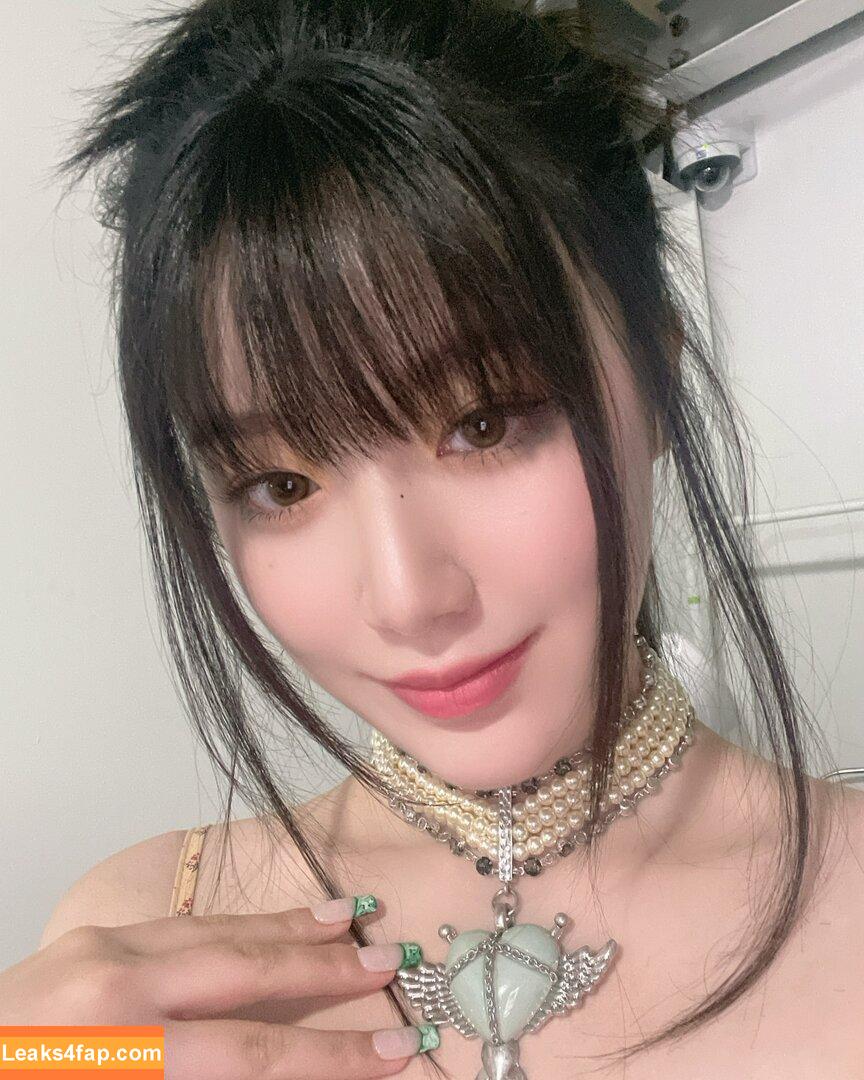 WomenK-pop /  leaked photo photo #3299