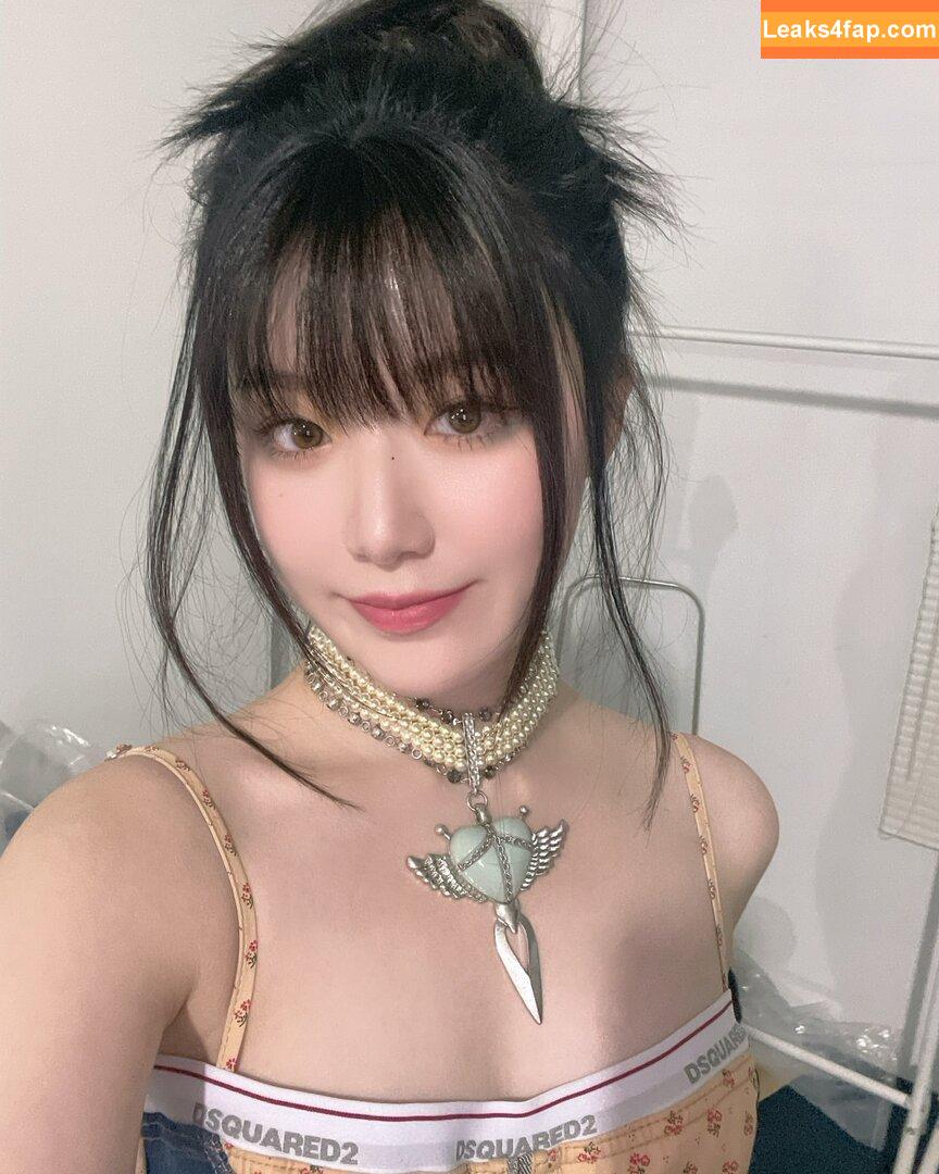 WomenK-pop /  leaked photo photo #3300