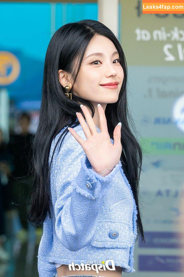 WomenK-pop /  leaked photo photo #3319