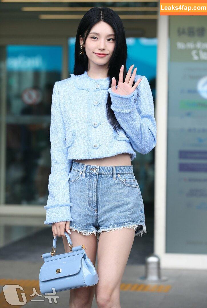 WomenK-pop /  leaked photo photo #3320