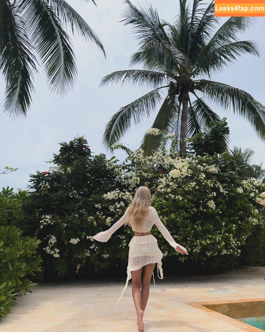 WomenK-pop /  leaked photo photo #3345