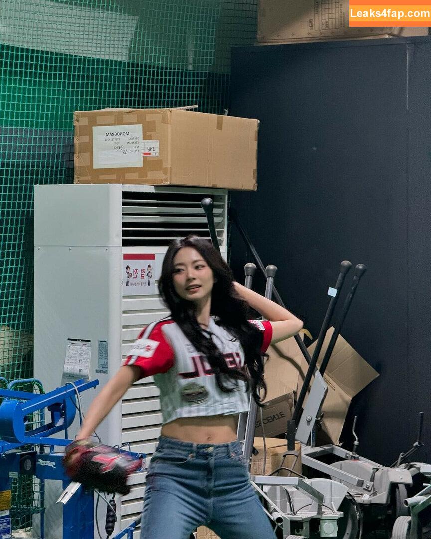 WomenK-pop /  leaked photo photo #3368