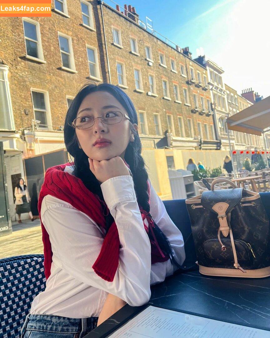 WomenK-pop /  leaked photo photo #3378