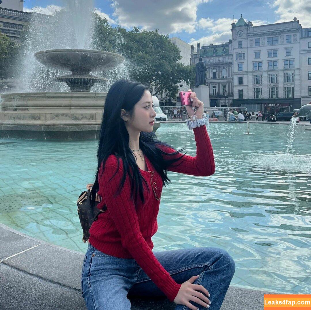 WomenK-pop /  leaked photo photo #3385