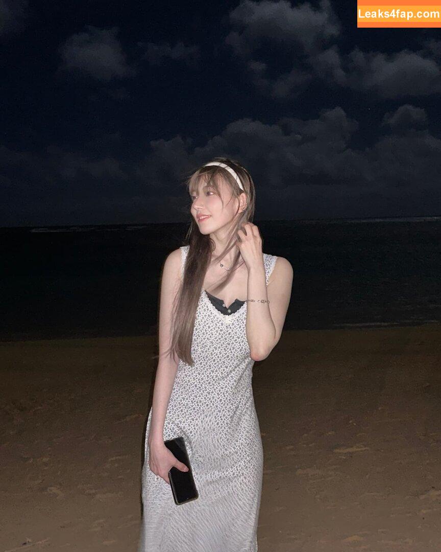 WomenK-pop /  leaked photo photo #3387