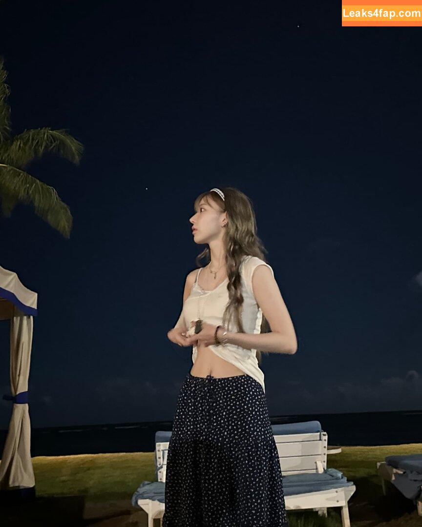 WomenK-pop /  leaked photo photo #3392