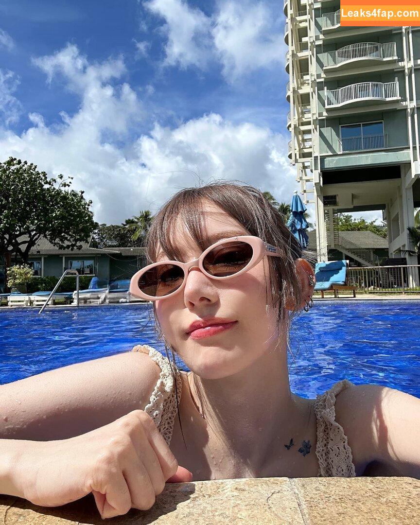 WomenK-pop /  leaked photo photo #3395