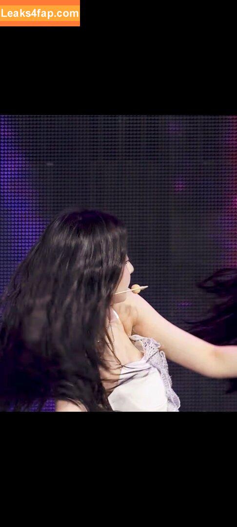 WomenK-pop /  leaked photo photo #3403